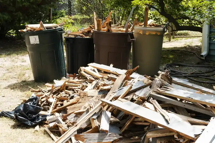 Managing Yard Waste And Storm Cleanup With Debris Removal in Houston, TX